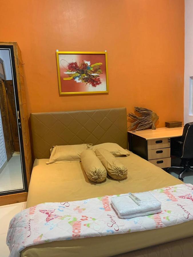 Djoglo Djatimalang Guesthouse 블리탈 외부 사진